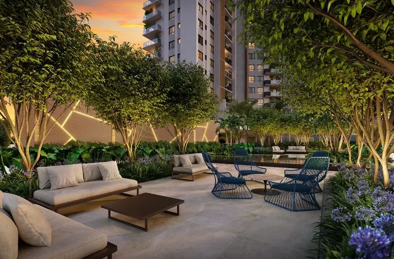 Garden Lounge do Epic Golf Residence com sofás entre os jardins de Benedito Abbud